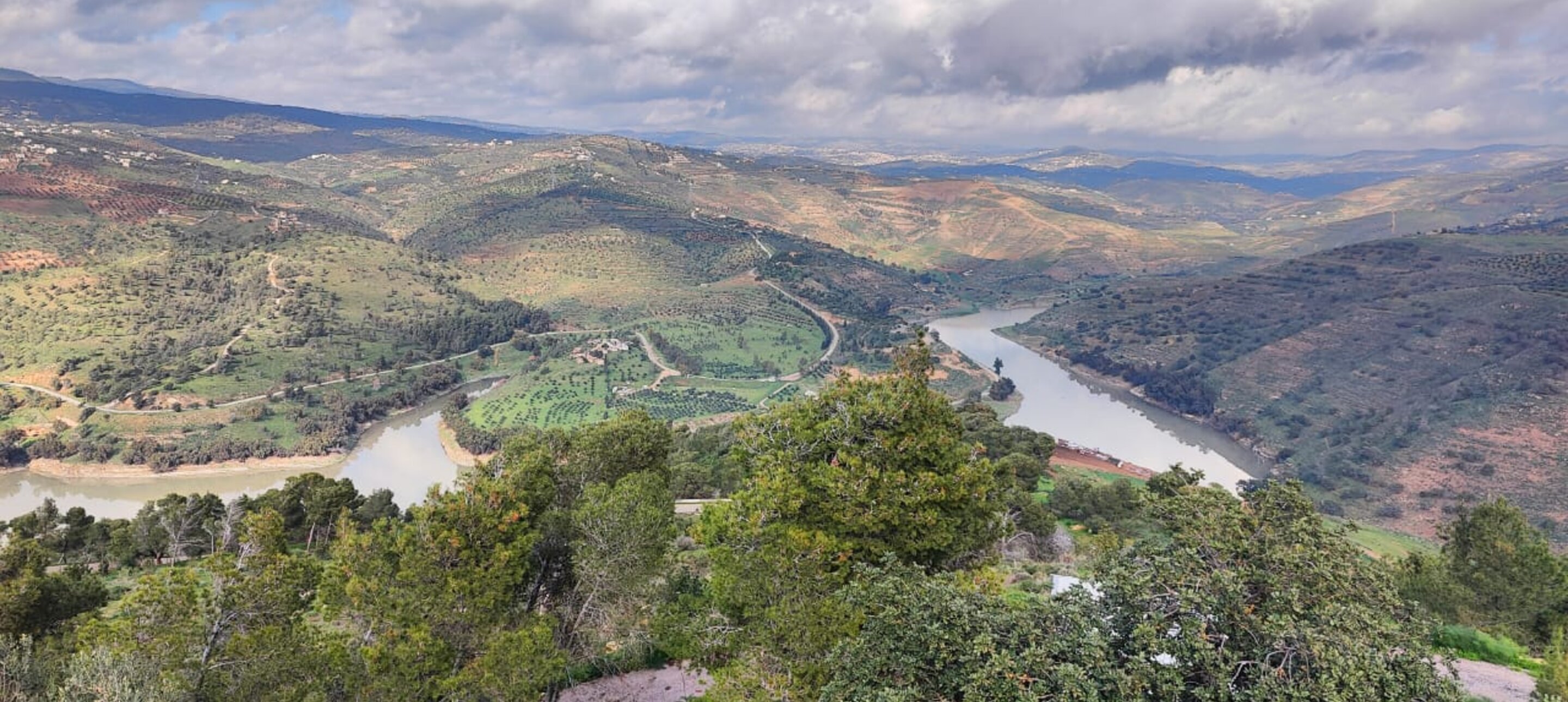 Fortalecer a los pequeños agricultores jordanos y sirios