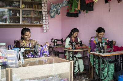 Employment Fund Nepal Näherinnen | © Helvetas / Simon B. Opladen