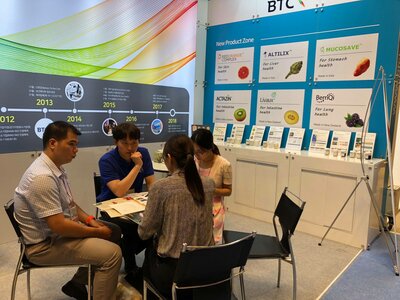 Representatives of Vietnamese companies were supported by BioTrade project to joins trade fair to look for new opportunities.  | © Helvetas