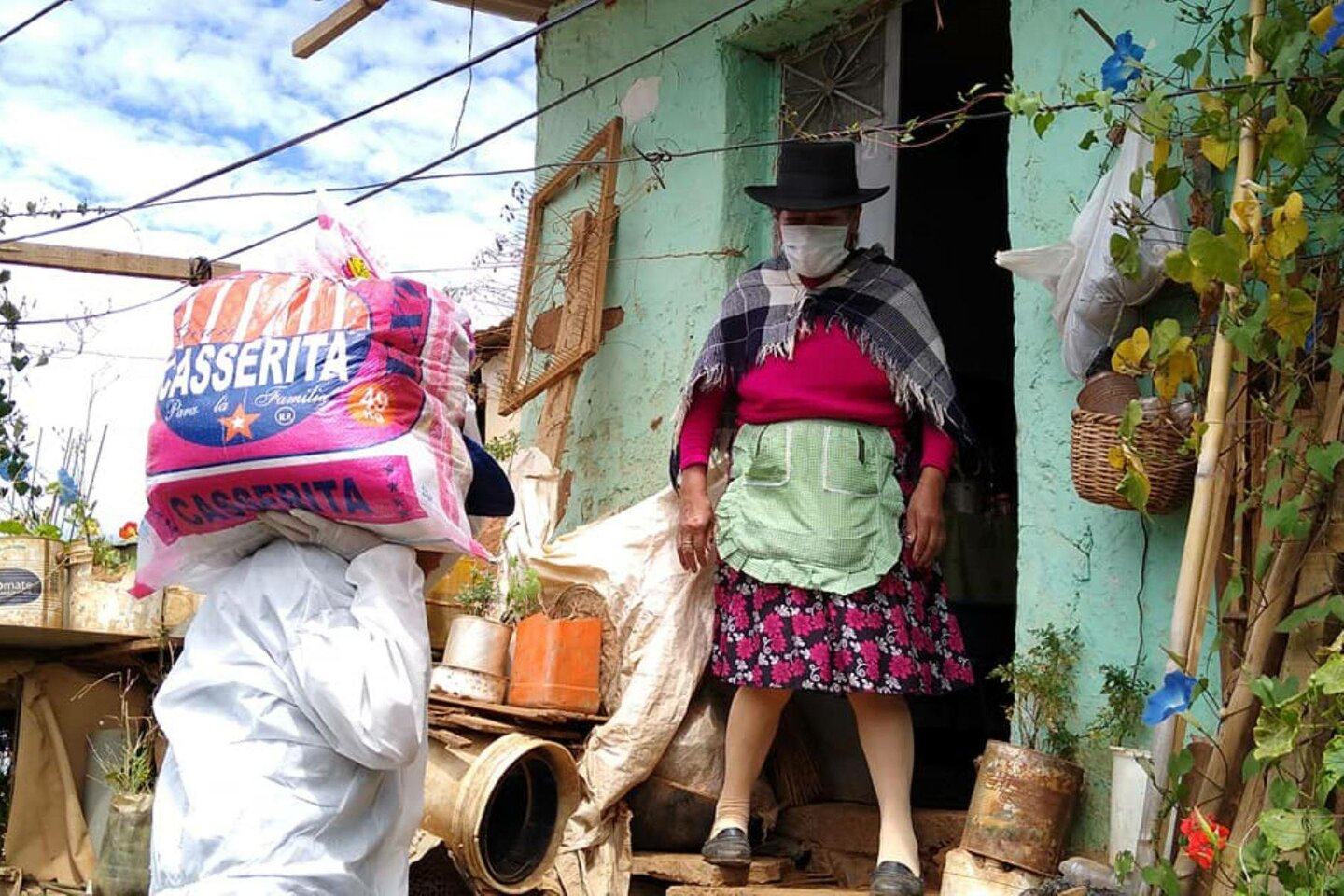 Municipalidad Provincial de Huánuco continúa repartiendo víveres de primera necesidad a familias de la zona de Aparicio Pomares.  | © ANDINA/Municipalidad de Huánuco