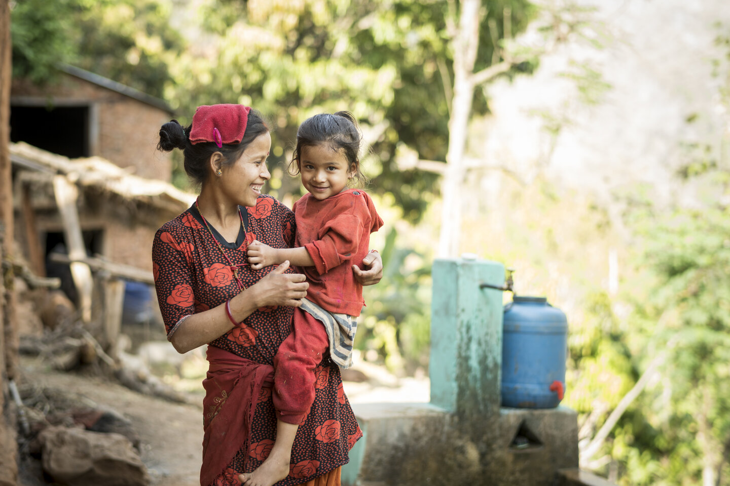 Man Kumari Buda und Tochter Kristina Buda aus Jyamire, Nepal | © Simon B. Opladen