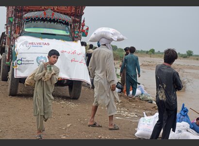 Lastwagen mit Hilfsgütern | © Helvetas Pakistan / Owais Khan Khattak