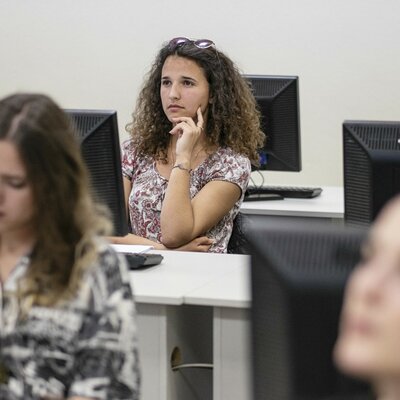 Zanfina Gashi, Female IT Training, American University of Kosovo (AUK), EYE Project | © Helvetas / Christian Bobst